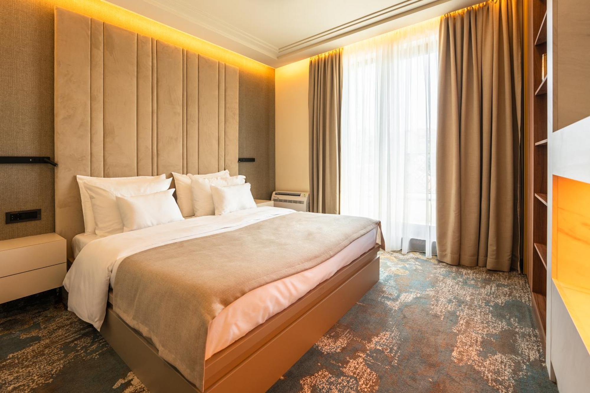 Hotel Kocka Vrnjačka Banja Buitenkant foto