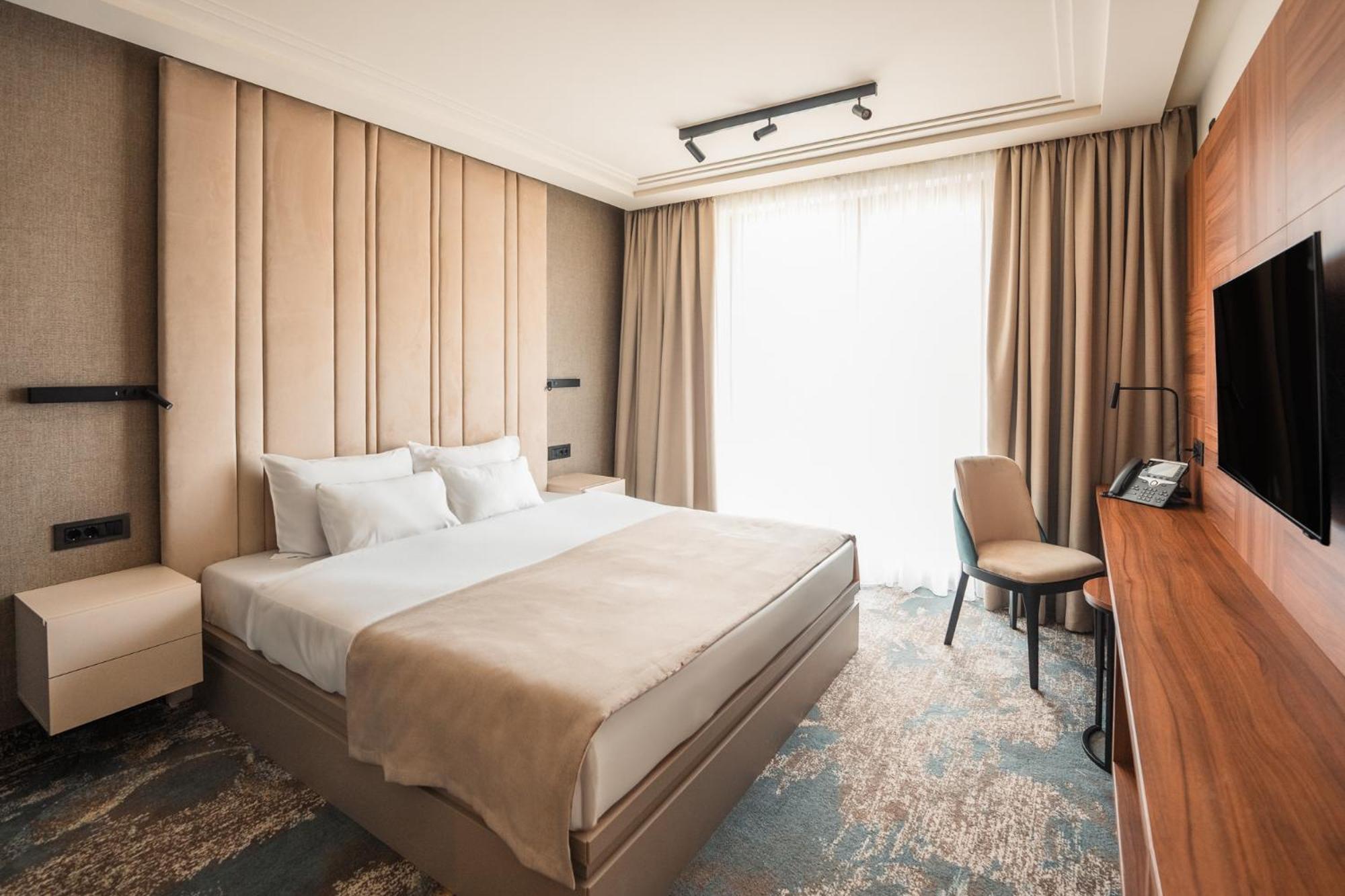Hotel Kocka Vrnjačka Banja Buitenkant foto