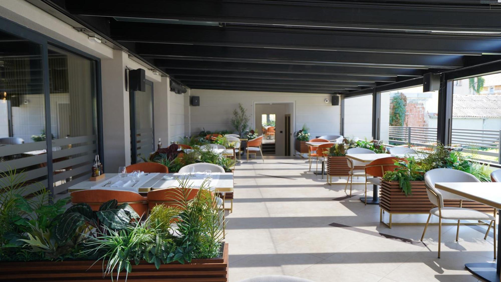 Hotel Kocka Vrnjačka Banja Buitenkant foto